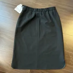 【値下げしました‼️】✨新品未使用✨INDIVI 黒 スカート ひざ丈