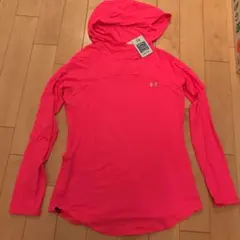 【新品未使用】アンダーアーマー　トレーニングシャツ