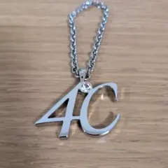 4℃ ロゴチャーム シルバーカラー ストーン付き