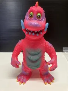 TOKYOGUNS 怪獣 スニーカーヘッド ソフビ レイカーズカラー - メルカリ