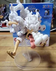 ワンピース 一番くじ ~海賊王への道~ ラストワン賞 ルフィ ギア5のサムネイル