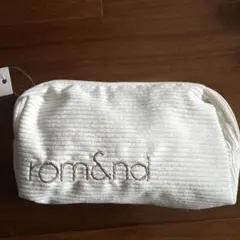rom&nd multi pouch ホワイト