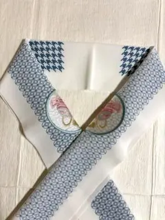 値下❗️半衿 刺繍入り 千鳥格子 七宝柄 白×ブルー 和装小物 おしゃれ半衿