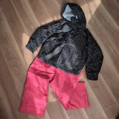 子ども用スキー•スノーボードウェア 黒・ピンク