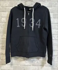 UNDER ARMOUR★フード付きパーカー