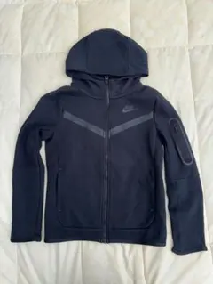 Nike テックフリース　黒　drip