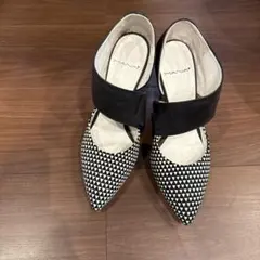 MANA ハイヒールパンプス ブラック・ホワイトのサムネイル