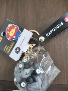 ﻿シナモロール大阪万博　サンリオ黒ミャクミャクなりきりキーホルダー