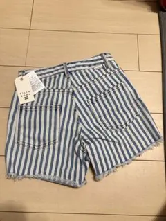 新品未使用タグ付き　BILLABONG 青白ストライプ ショートパンツ