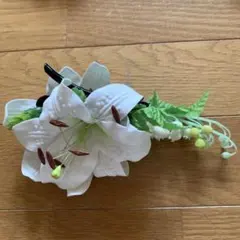 フラダンス用白い花ヘアアクセサリー