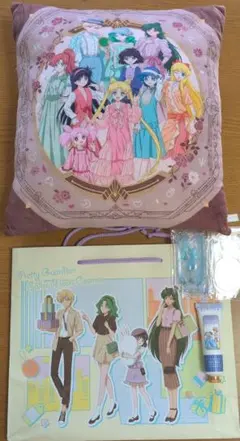セーラームーンCosmos　一番くじ　クッション　非売品紙袋　ハンドクリーム