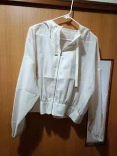 AZUL by moussy フード付きアイボリージャケット