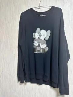 ユニクロ×カウズ トレーナー L