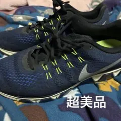 Nike Air Zoom Structure 19 定価13000円