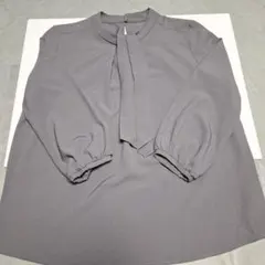 any famボウタイチャコール長袖ブラウスXL