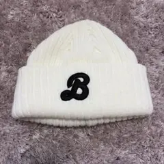 WEGO ホワイト ニット帽 Bの刺繍付き Fサイズ