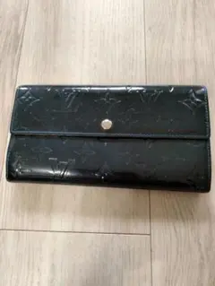 Louis Vuitton ネイビーヴェルニ 長財布