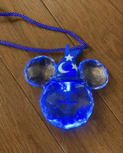 東京ディズニーリゾート ミッキー 光るペンダント