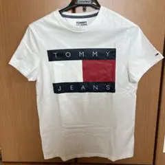 【AU】TOMMY JEANS Tシャツ ホワイト XSのサムネイル