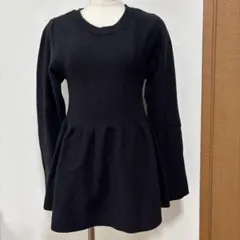 黒 フレアシルエット 長袖ニット　ITS'DEMO