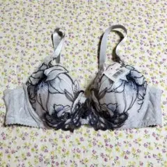 Wacoal B80 ブラジャー グレー　ラゼ Lasee3/4カップブラ