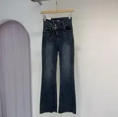 Item thumbnail for item 9cb9a525-586a-4d5c-a084-5283cdc3e89e