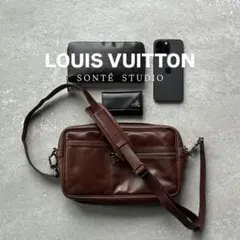 LOUIS VUITTON レザーショルダーバッグ