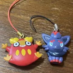 ポケモン　ぺたんこマスコット　ダルマッカ　ゾロア　ストラップ