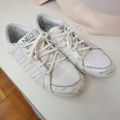 adidas NEO ホワイトスニーカー