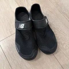 ニューバランス　キッズ　サンダル