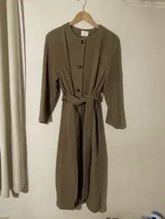 【yuni】 ロングコート／ノーカラーコート／ベルト付き／ガウン／ライトブラウン