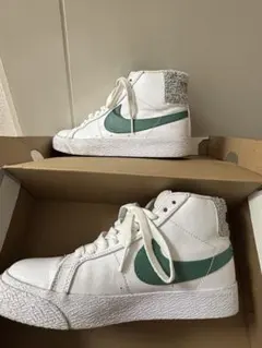 ネ*ネ様 Nike ハイカットスニーカー ホワイト/グリーン