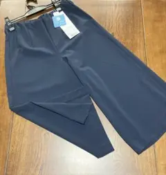 ワコール新品タグ付⭐︎ストレッチ素材 ネイビーワイドクロップドパンツ¥12100