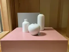 Ａ　ホワイト 花器　フラワーベース　白磁　陶器　インテリア　モダン　丸型花瓶