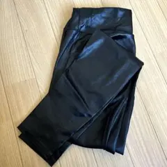 レザー レギンス