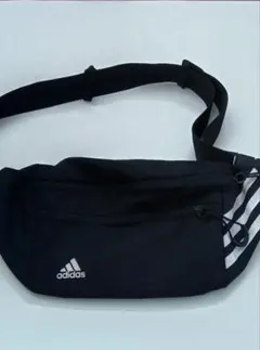 adidas ボディバッグ 黒 ストライプ