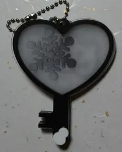SnowMan 目黒蓮 ハート鍵型 アクリル スライドキーホルダー