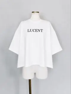 新品タグ付き　Dignite collier ロゴワイドTシャツ　オフホワイトのサムネイル