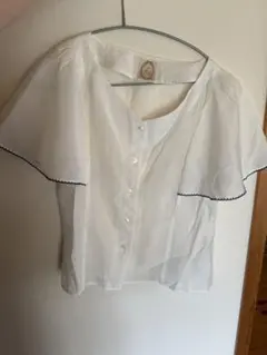 ホワイト フリル袖 シャツ