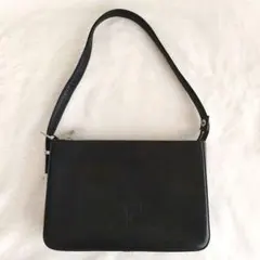 【クレージュ】 アクセサリーポーチ エンボス ロゴ レザー M095のサムネイル
