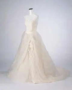 ウェディングドレス プリンセスライン ９号「シフォンドレープスカート」