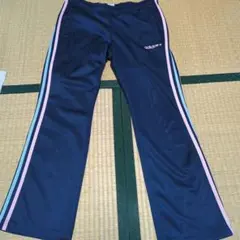 Item thumbnail for item 91c929f9-a915-485e-a458-5deb45a00d6f