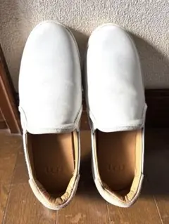 UGG CAS レザー　スリッポン　23.0