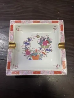 アンティーク　灰皿　小物入れ　 アジアン柄　12.7×12.7㎝