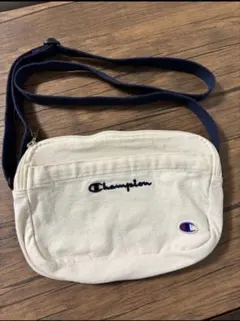 Champion アイボリー ショルダーバッグのサムネイル