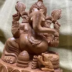 特大　威風堂々　Indiaガネーシャ木製木彫り置物　(台座付き) 特大 威風堂々 Indiaガネーシャ木製木彫り置物 (台座付き