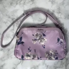 【美品】Cath Kidston キャスキッドソン　花柄　ショルダーバッグ　紫のサムネイル