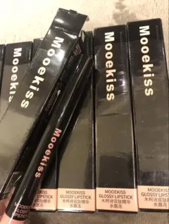 Mooekiss モーキス リップグロス 2in1 美容液84%配合　2本価格