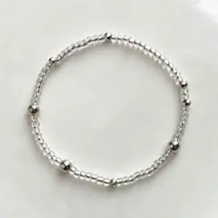ハンドメイド ビーズブレスレット クリアシルバー × シルバー