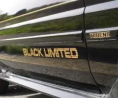 AE86 BLACK LIMITED 　トレノ　レビン　ステッカー　金　左右分のサムネイル